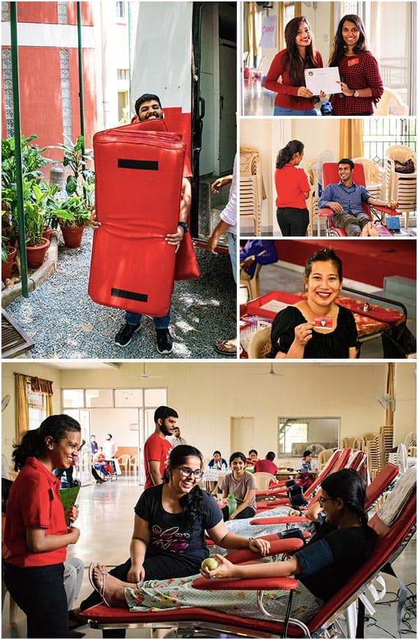 photos of people donating blood in Bangalore